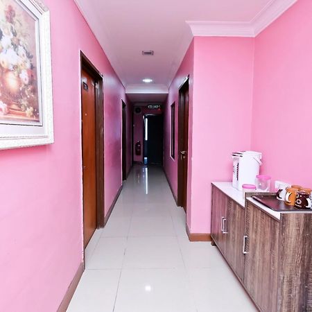 Oyo 714 Arina Hotel Bangi Kültér fotó