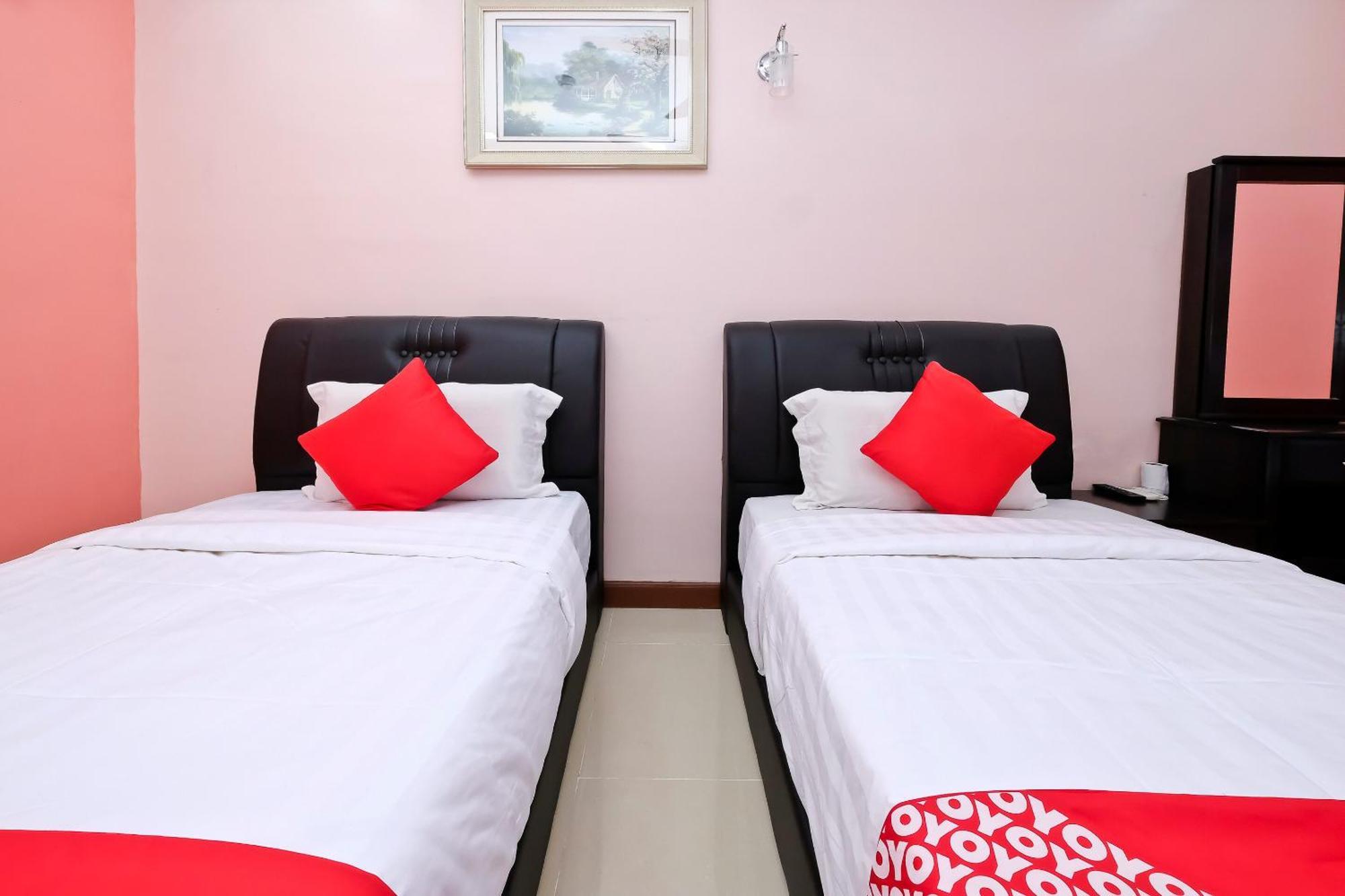 Oyo 714 Arina Hotel Bangi Kültér fotó