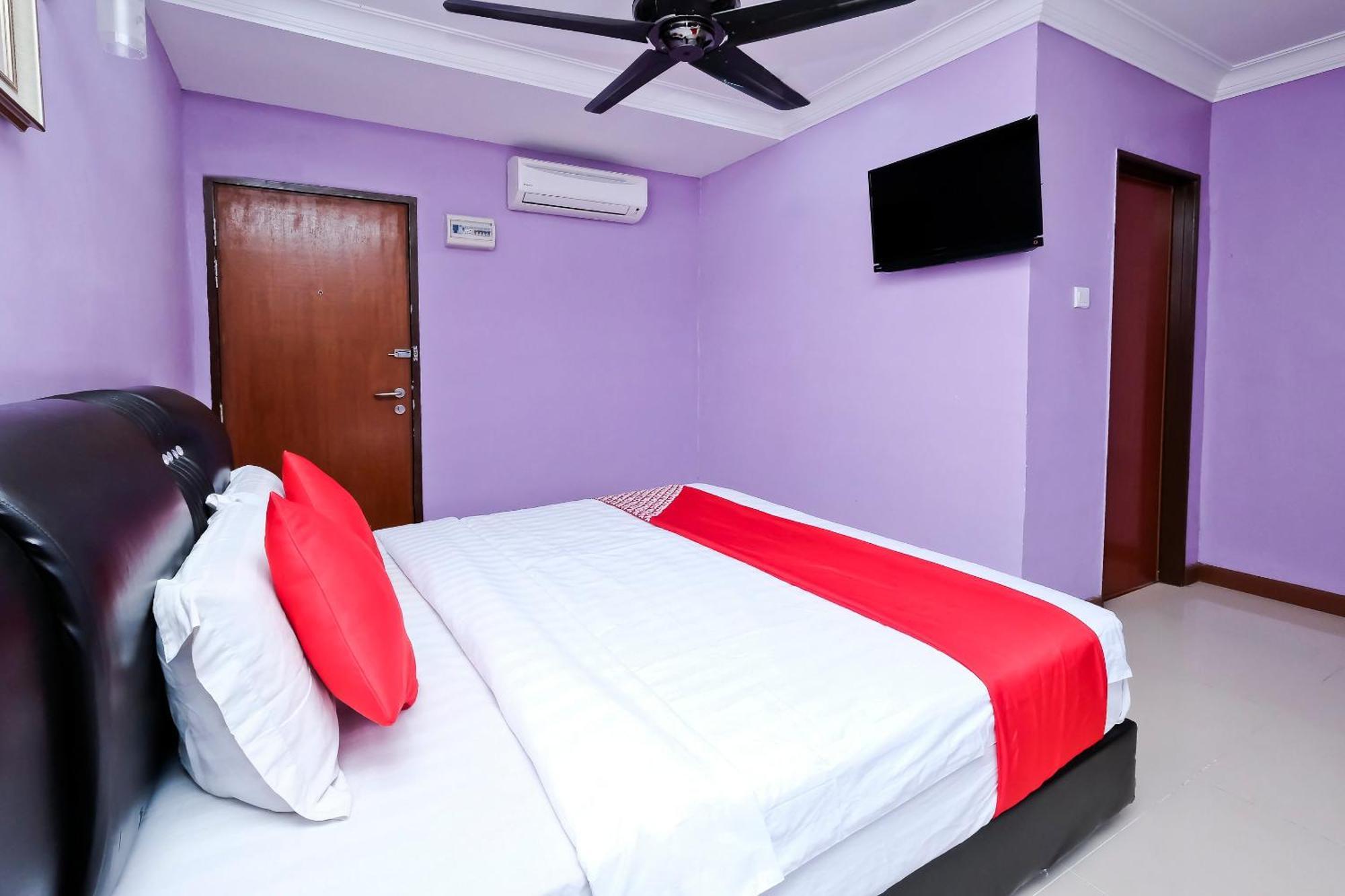 Oyo 714 Arina Hotel Bangi Kültér fotó