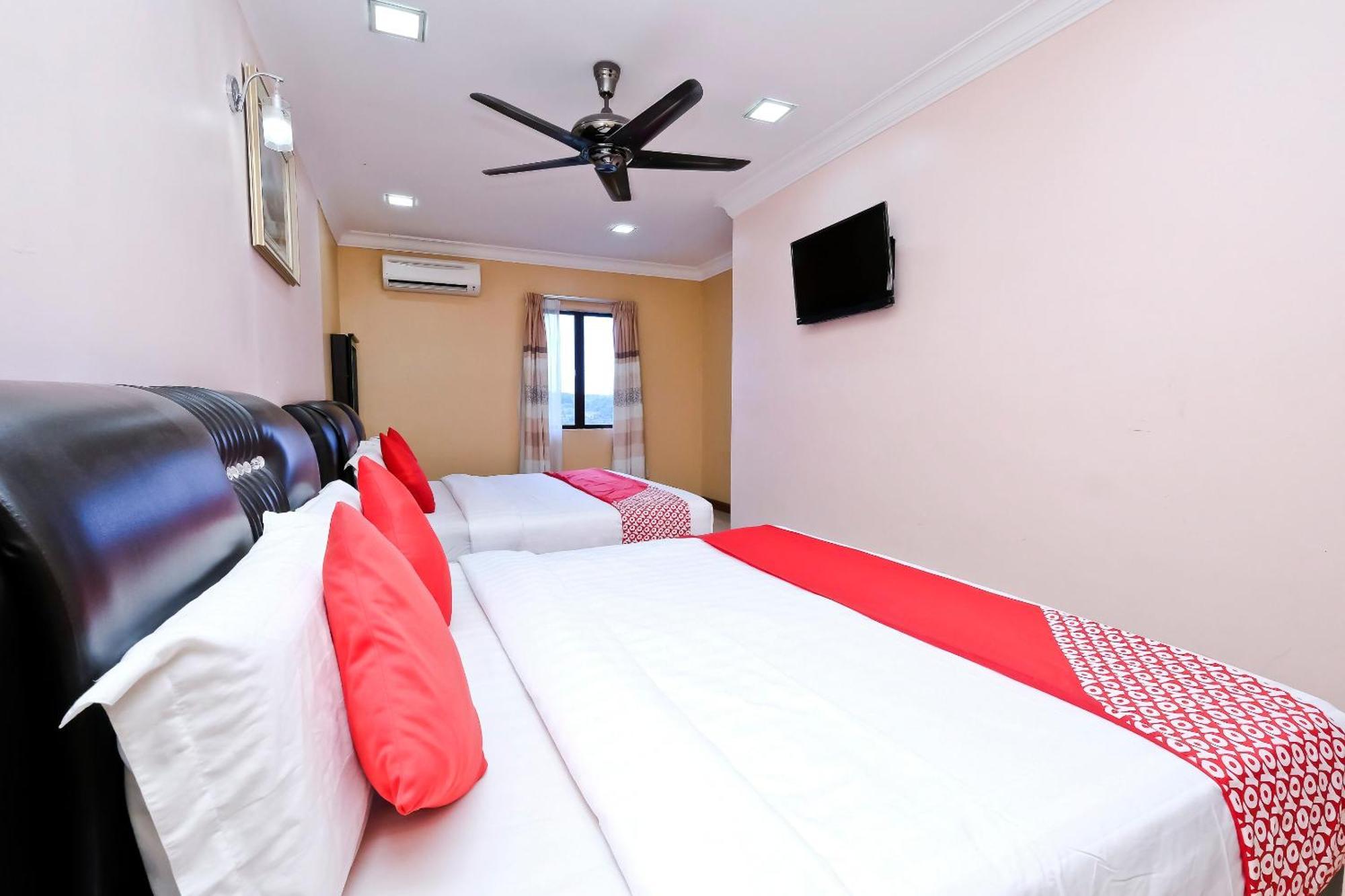 Oyo 714 Arina Hotel Bangi Kültér fotó