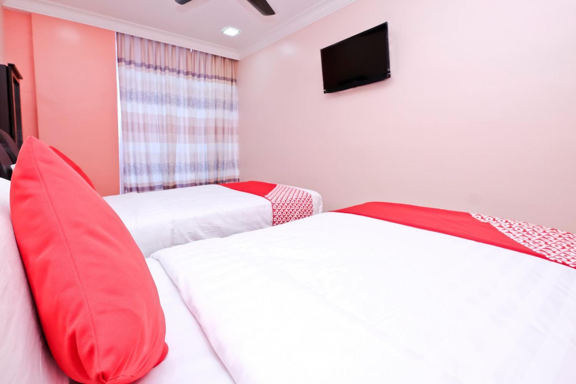 Oyo 714 Arina Hotel Bangi Kültér fotó