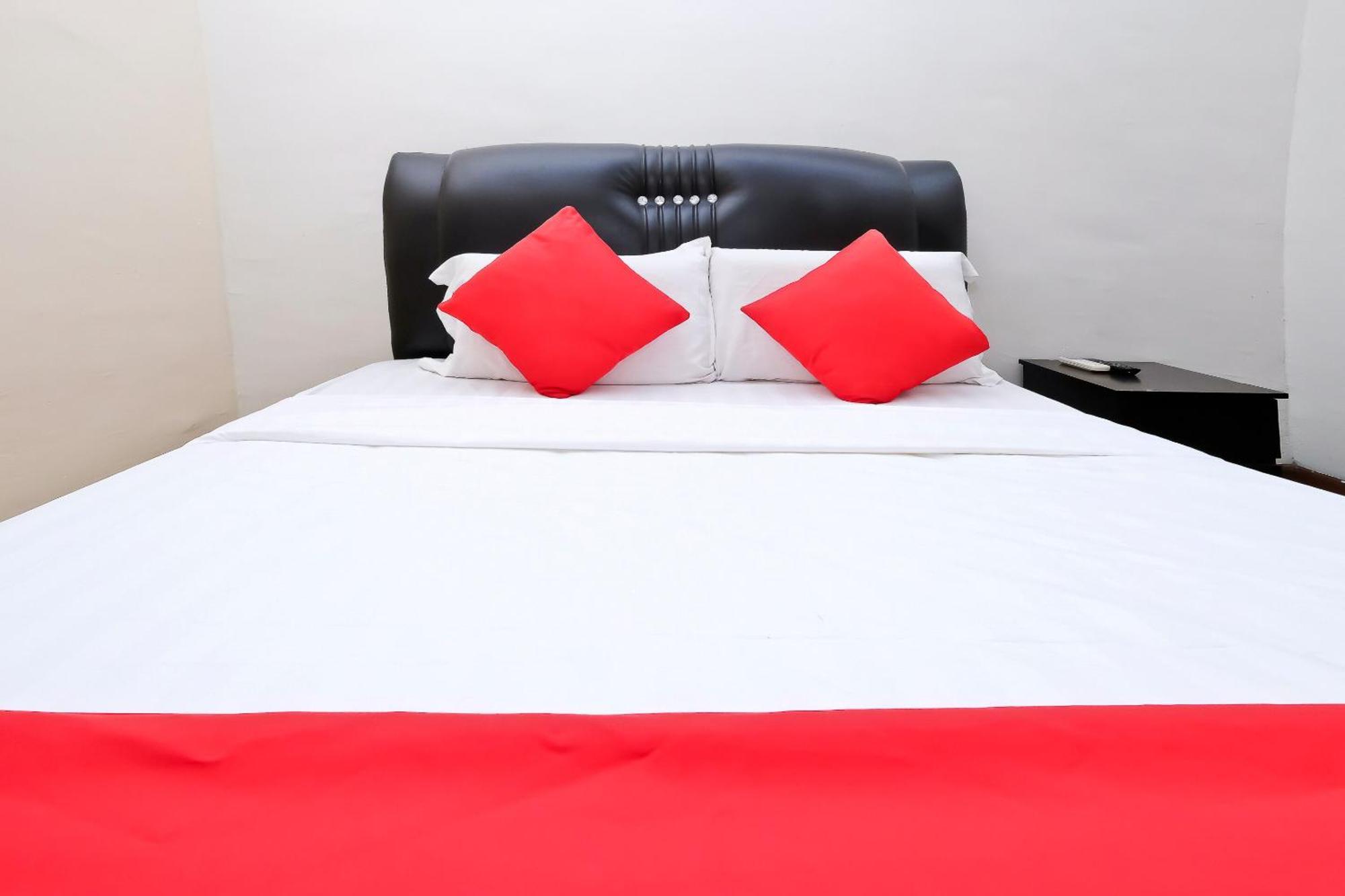 Oyo 714 Arina Hotel Bangi Kültér fotó