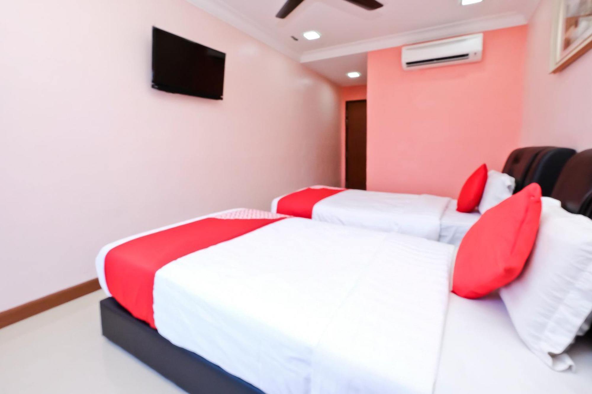 Oyo 714 Arina Hotel Bangi Kültér fotó