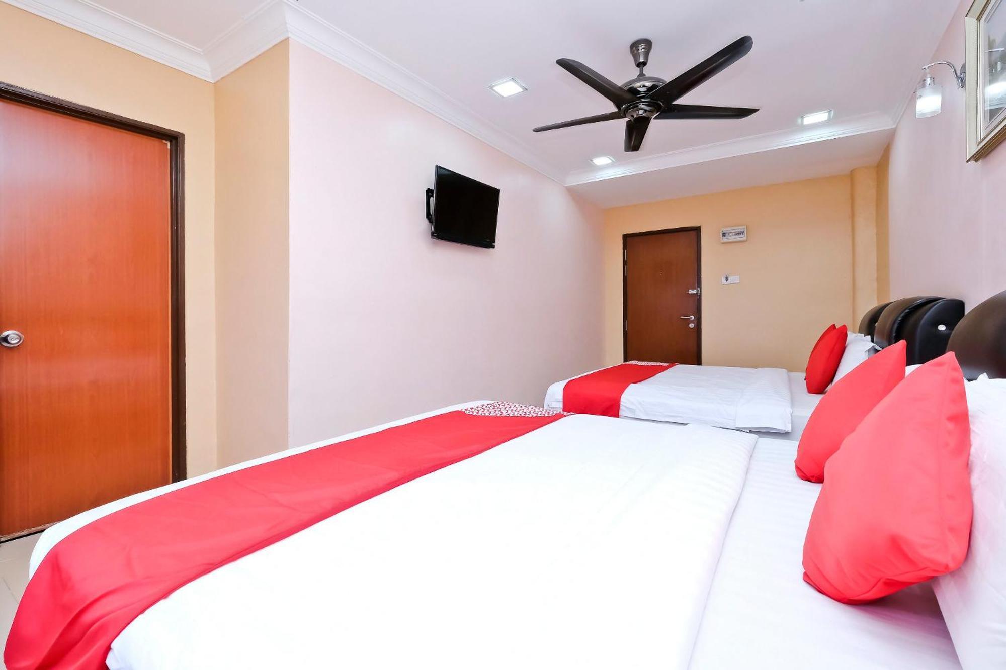 Oyo 714 Arina Hotel Bangi Kültér fotó